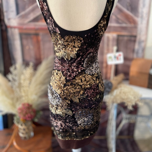 Hale Bob Sequined Dress - Picture 4 of 7